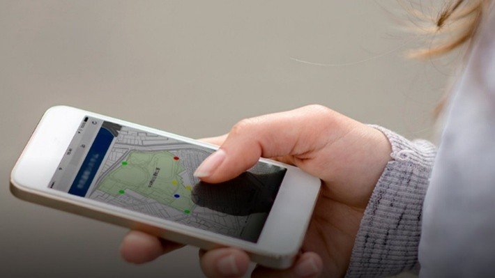 インフラの異常をスマートフォンから手軽に管理者へお知らせ